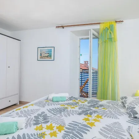 펜션 Stunning In Punat With Kitchen 푸나트