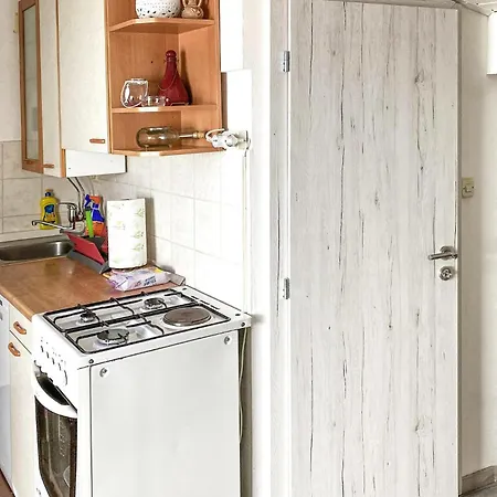 Stunning Home In Punat With Kitchen Дом отдыха Пунат